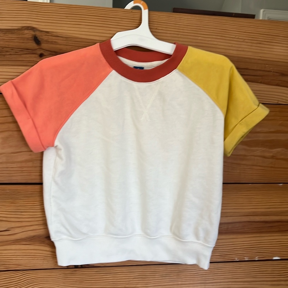 Old navy cropped top, size 8